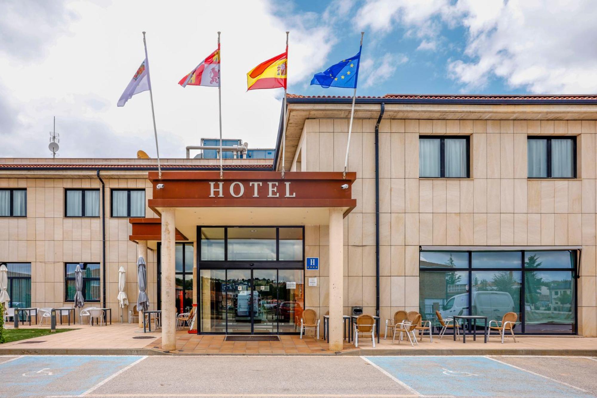 Hotel Villa De Almazán Eksteriør bilde