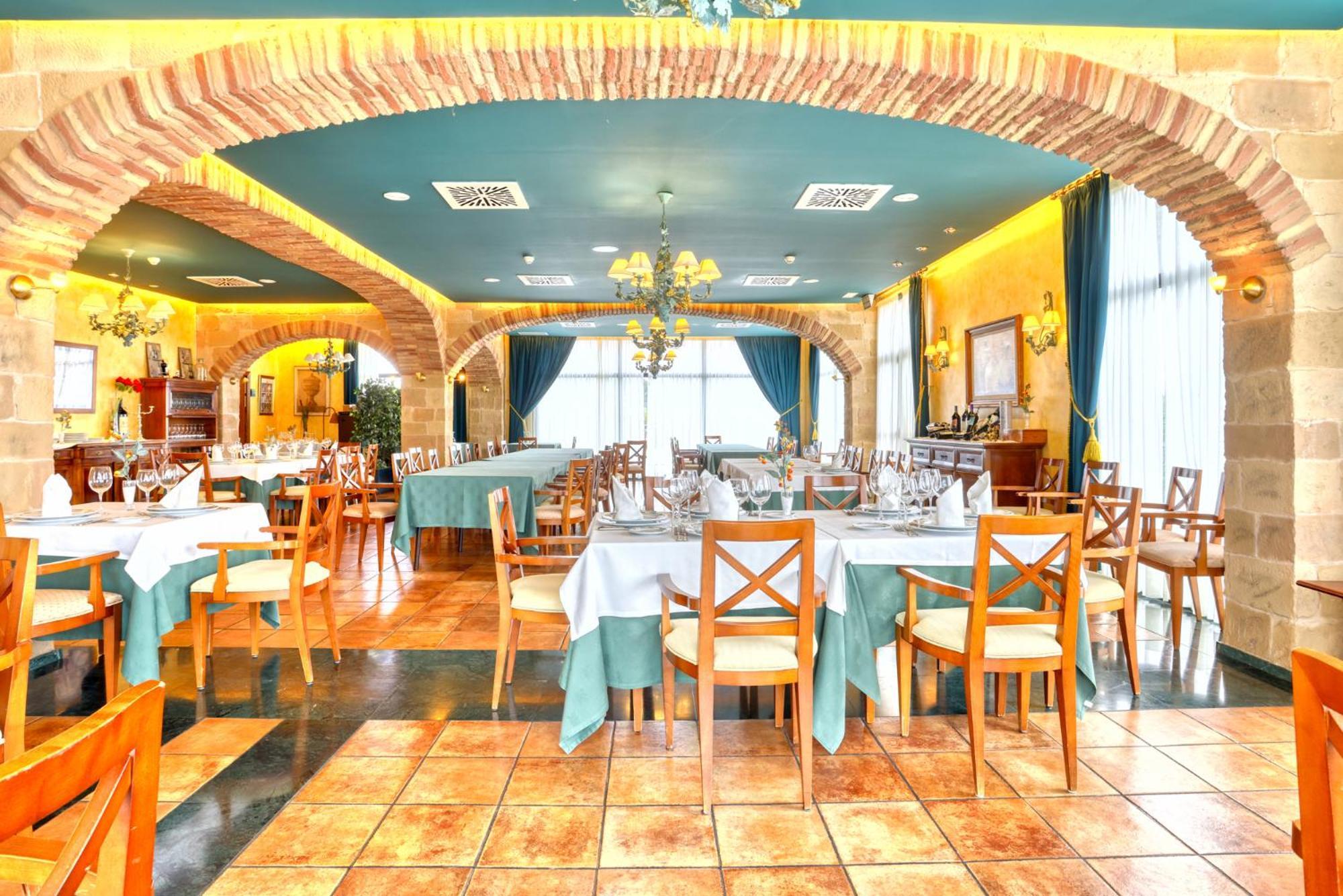 Hotel Villa De Almazán Eksteriør bilde