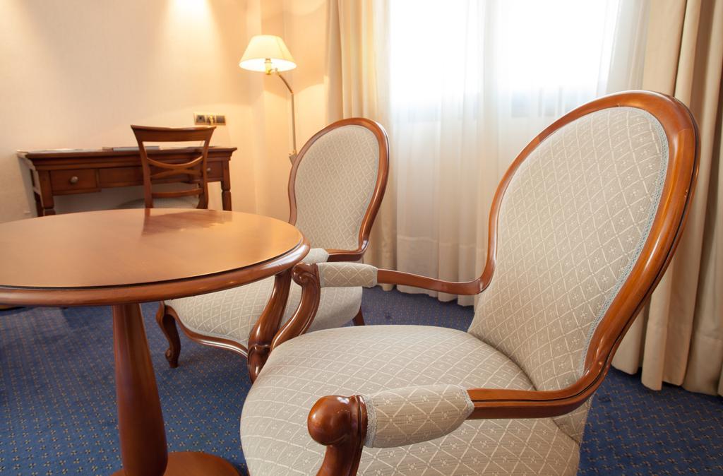 Hotel Villa De Almazán Eksteriør bilde